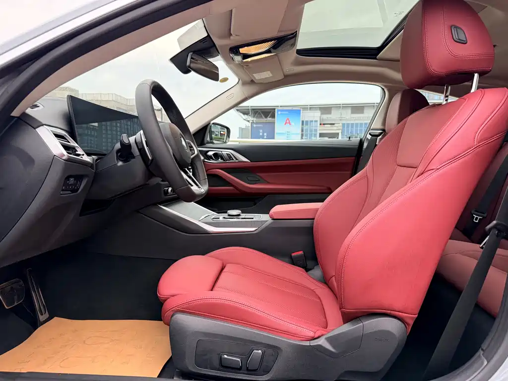 BMW 4 Series 2025 — фото 10
