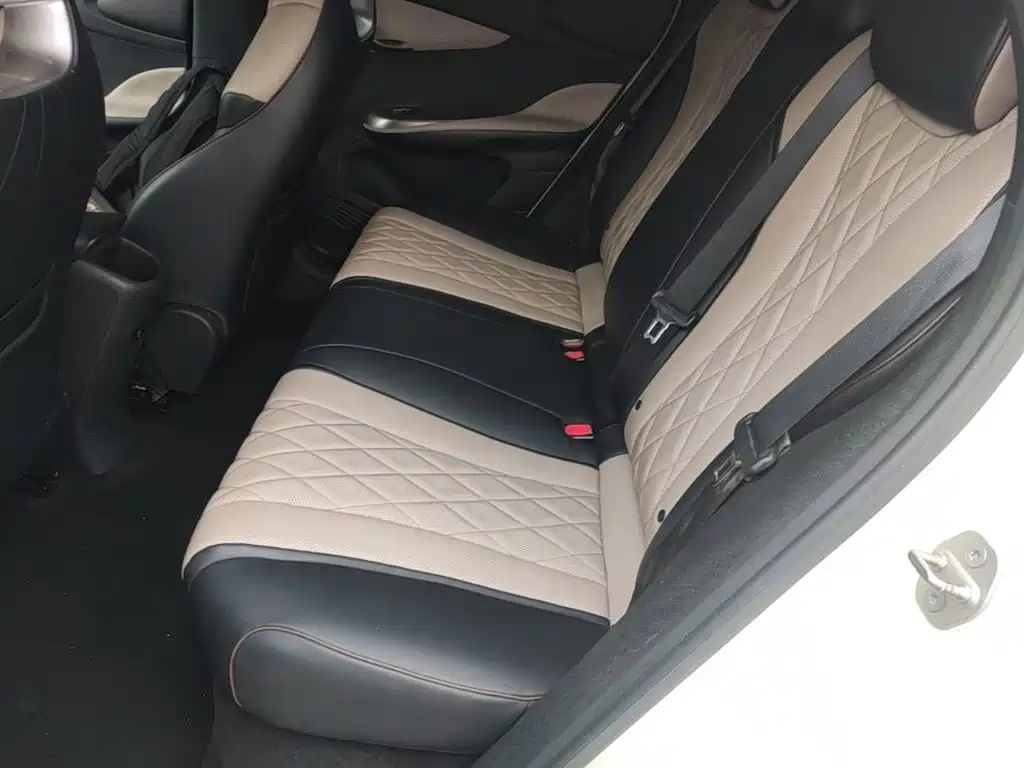 BYD Dolphin 2023 — фото 17