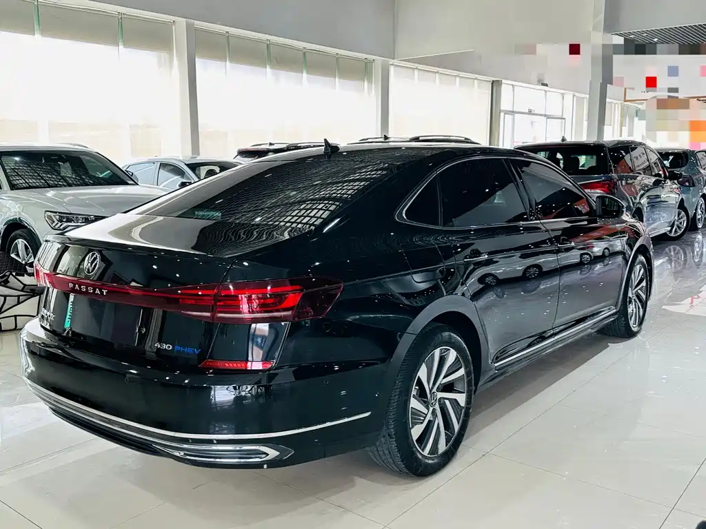Volkswagen Passat Plug-In Hybrid 2024 — фото 11