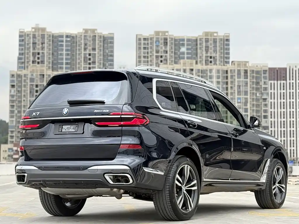 BMW X7 2025 — фото 10