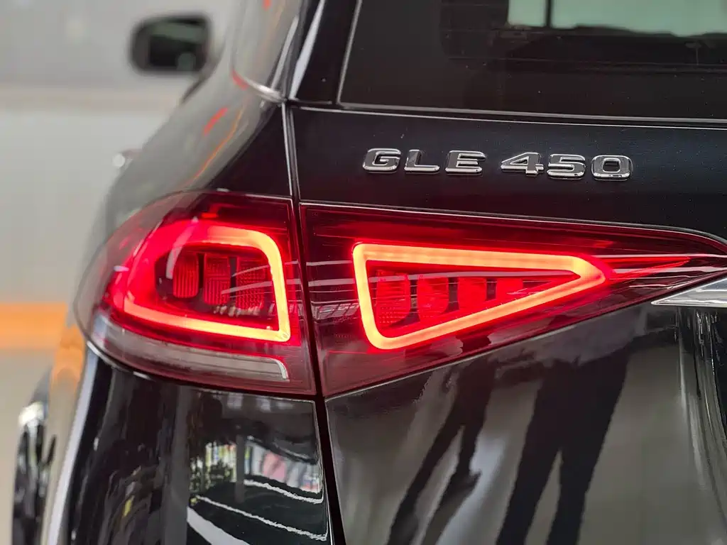 Mercedes-Benz GLE 2019 — фото 18