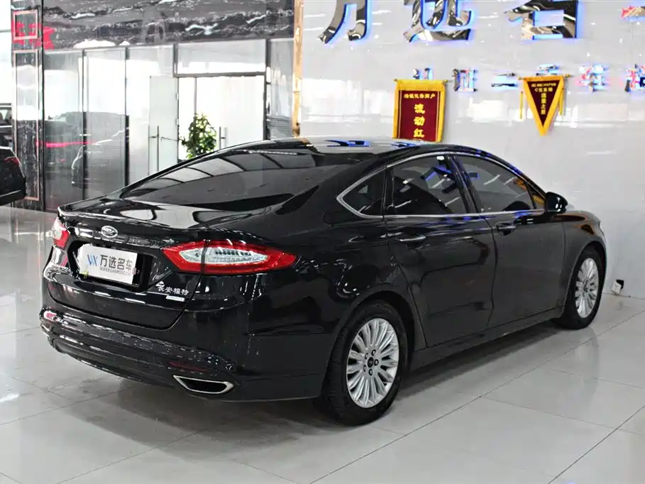 Ford Mondeo 2016 — фото 16