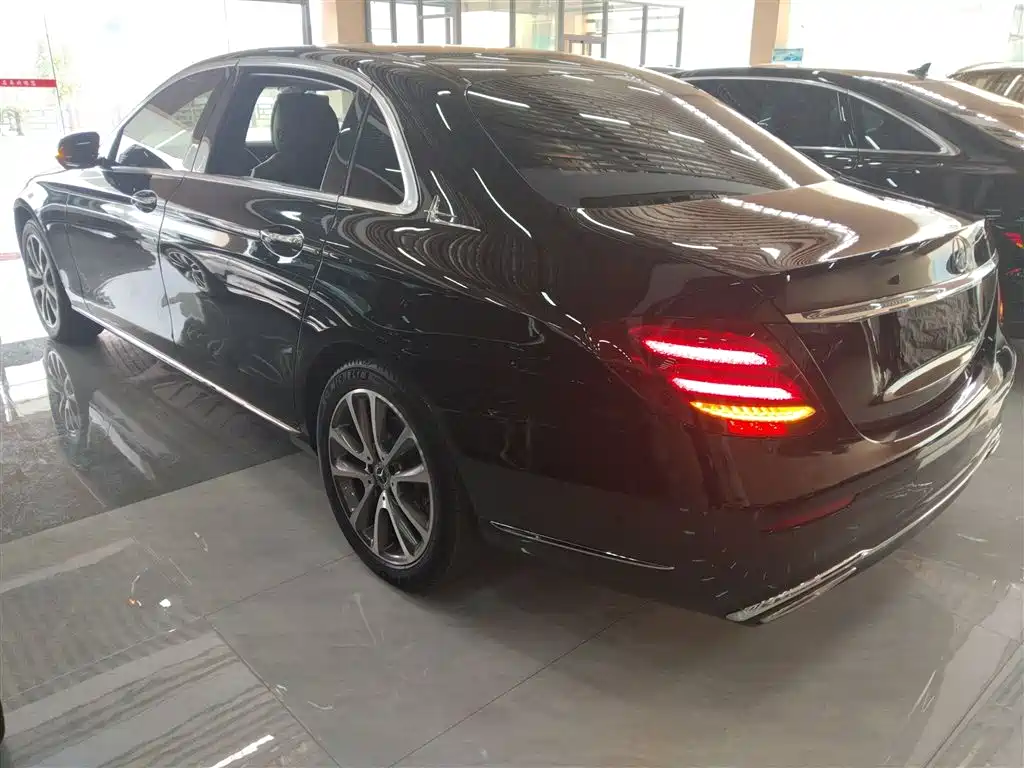 Mercedes-Benz E-Class 2020 — фото 5