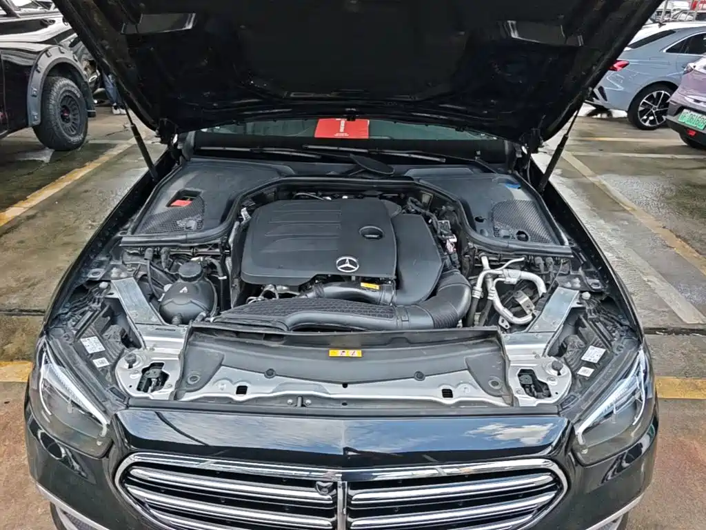 Mercedes-Benz E-Class 2023 — фото 20