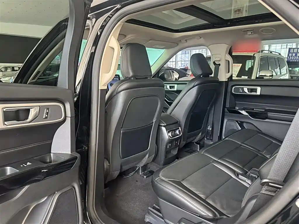 Ford Explorer 2021 — фото 16