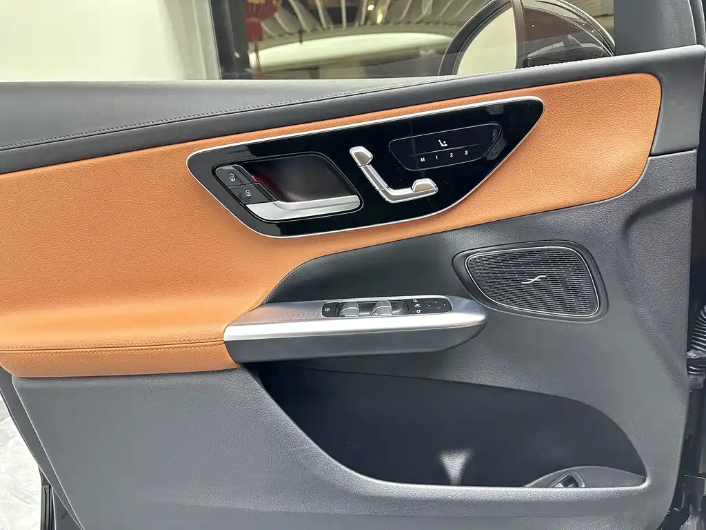 Mercedes-Benz GLC 2023 — фото 20