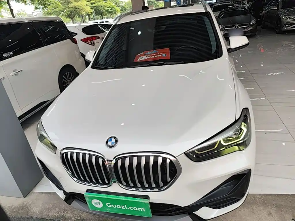BMW X1 2021 — фото 3