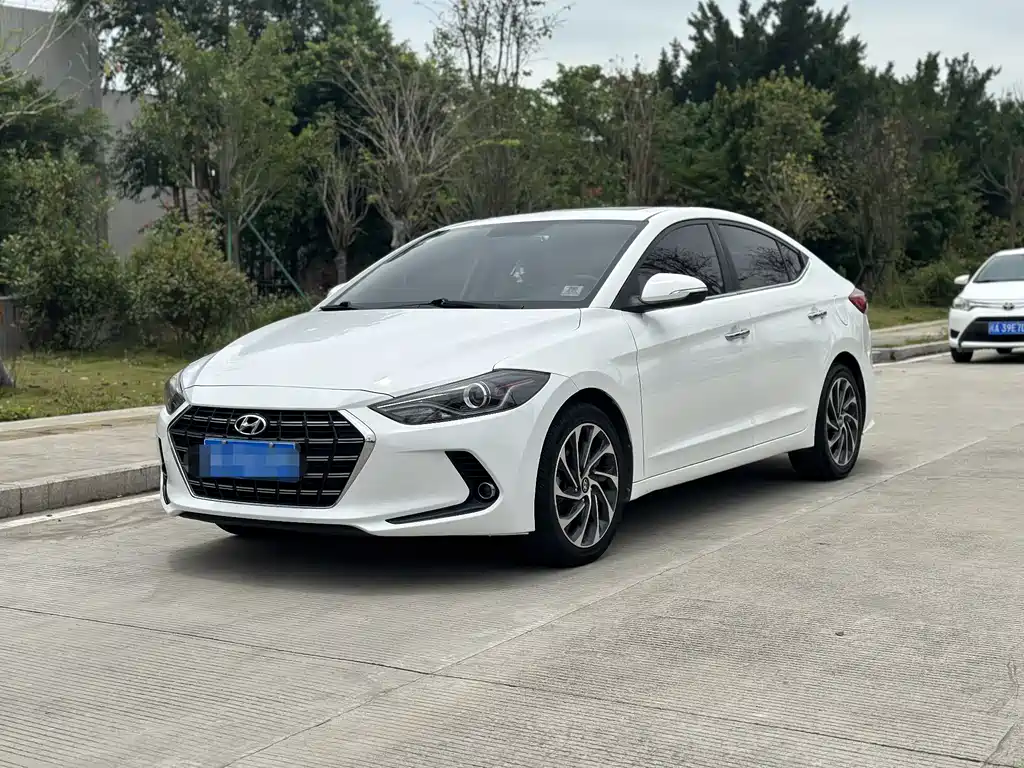 Hyundai Elantra 2019