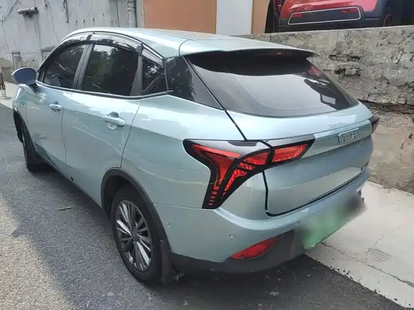 Neta V 2022