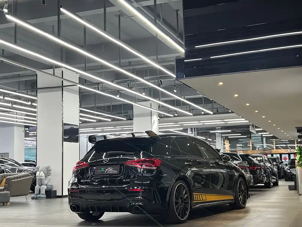 Mercedes-Benz A-Class AMG 2023 — фото 16