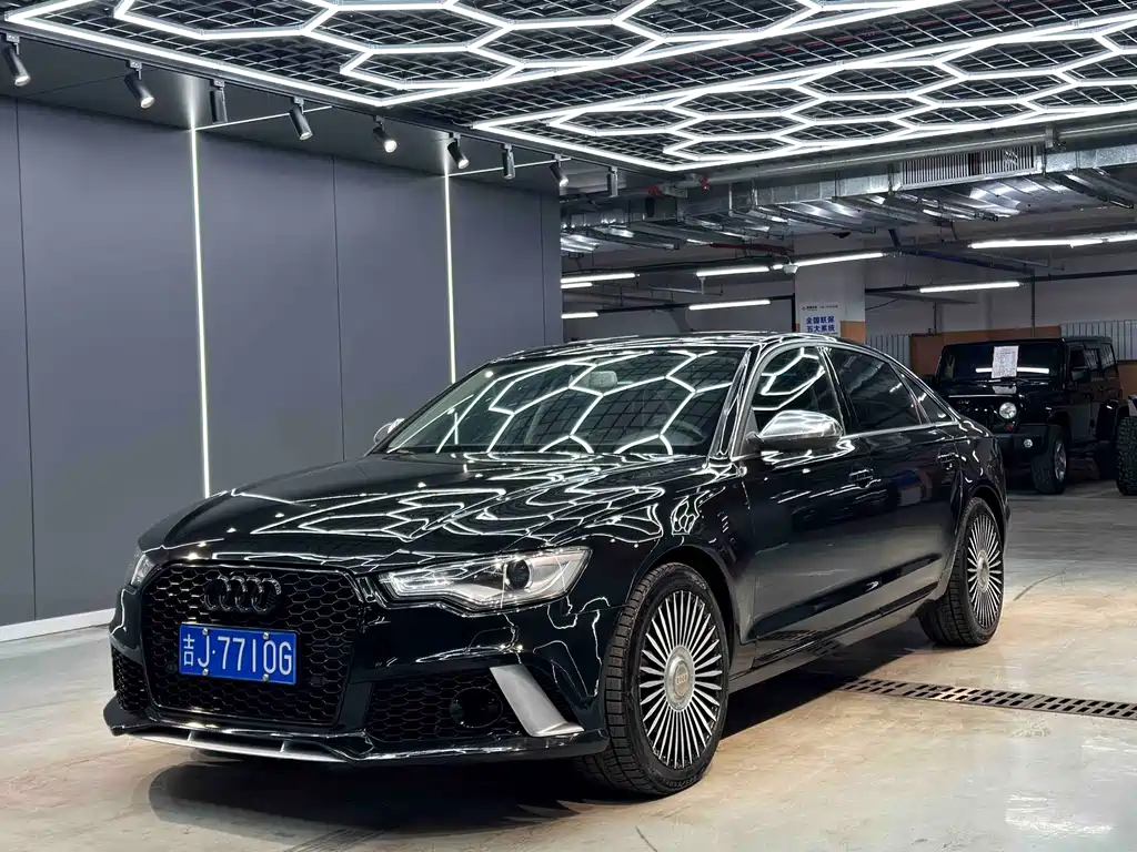 Audi A6L 2014 — фото 1