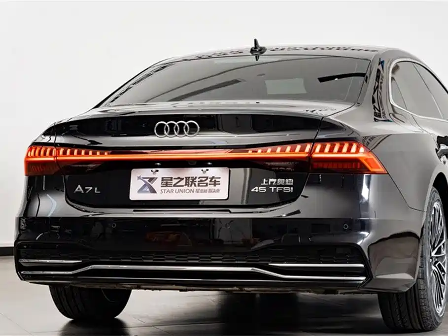Audi A7L 2024 — фото 8