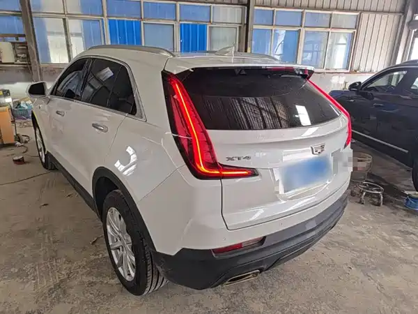 Cadillac XT4 2023