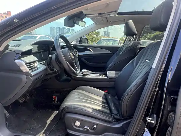 Hongqi H5 2022