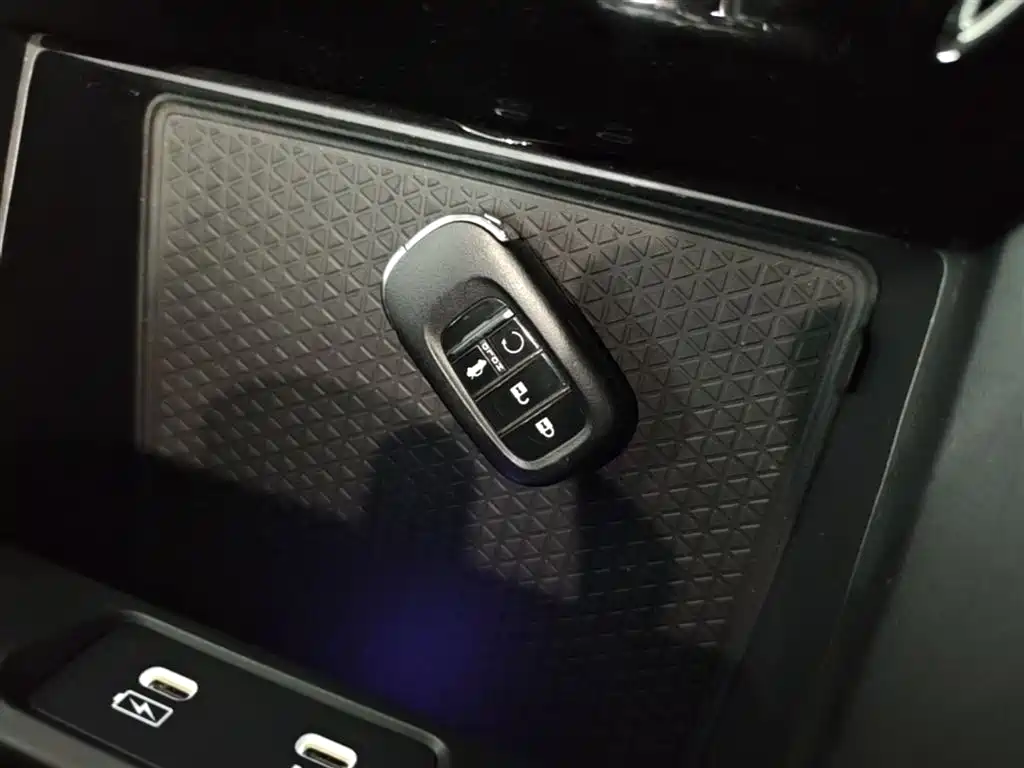 Honda Accord 2023 — фото 17