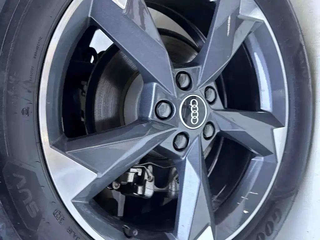 Audi Q3 2022 — фото 22