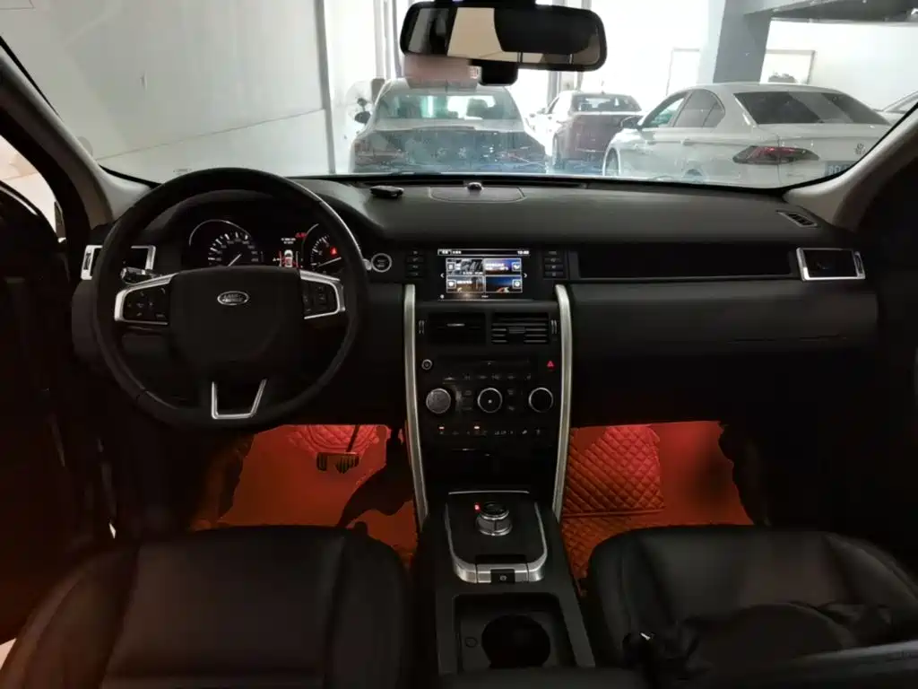 Land Rover Discovery Sport 2015 — фото 10