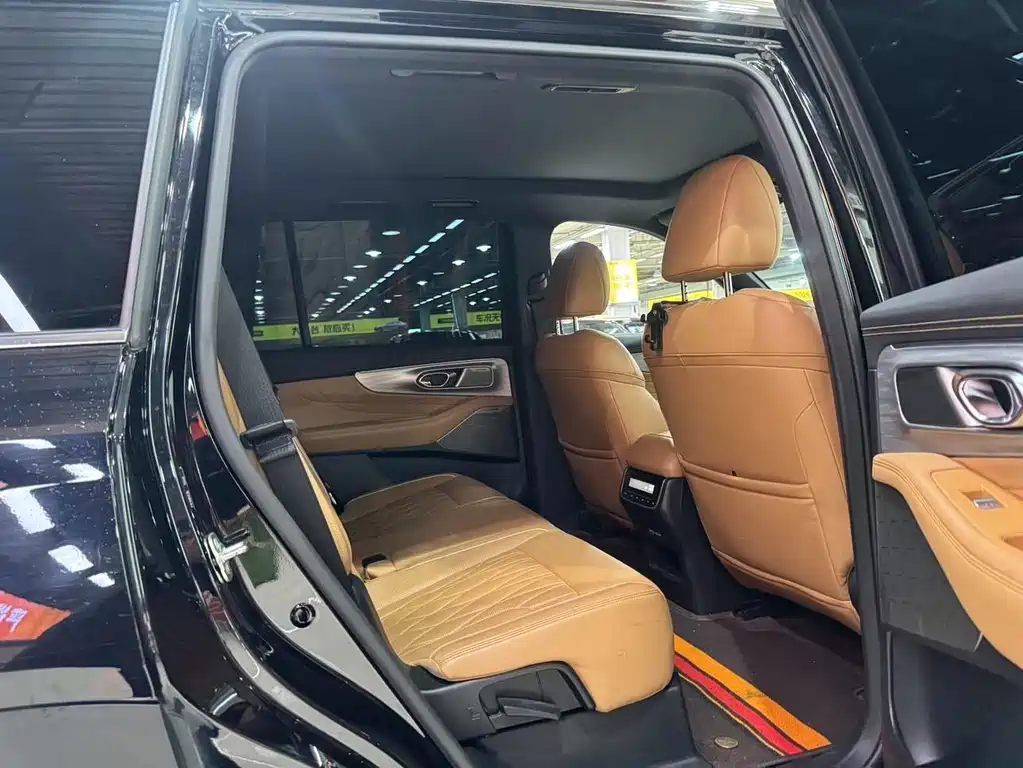 GAC Trumpchi GS8 2024 — фото 10