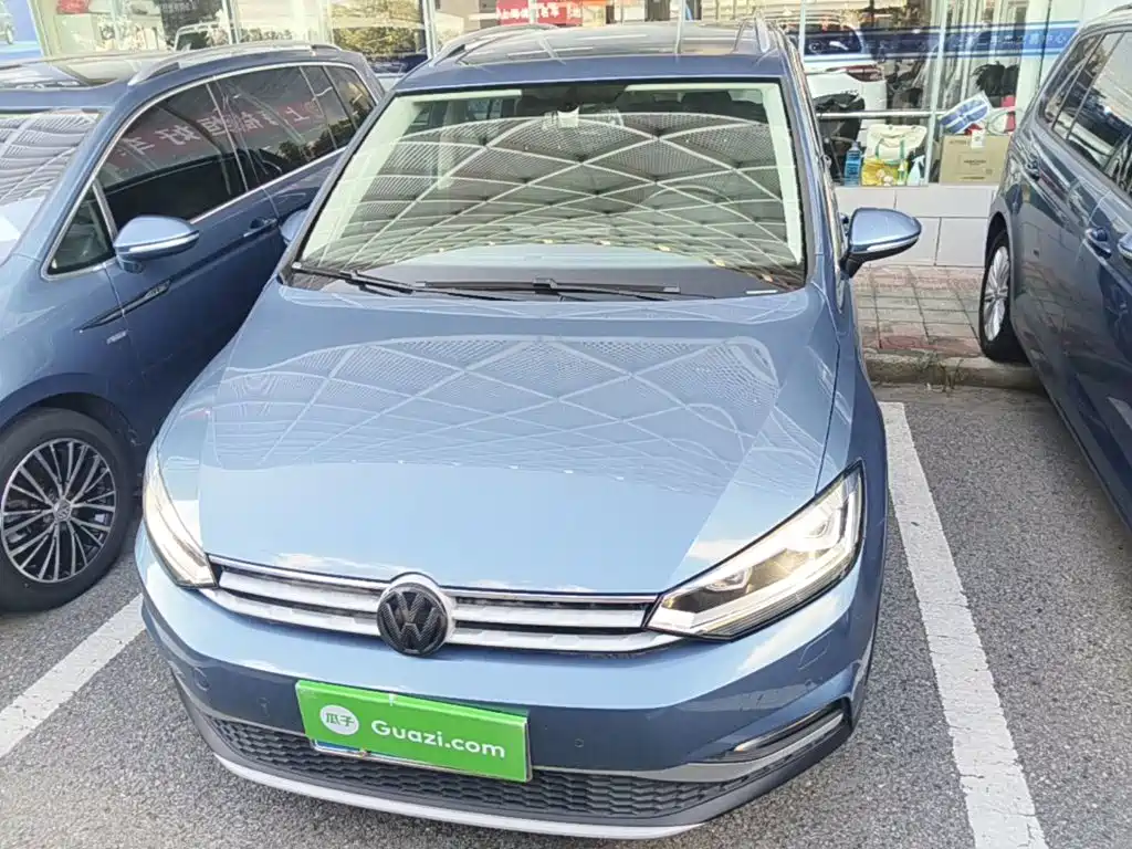 Volkswagen Touran 2019 — фото 3