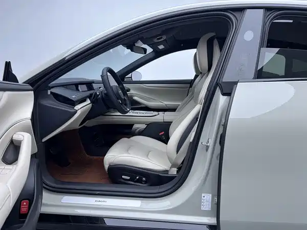 Xiaomi SU7 2025