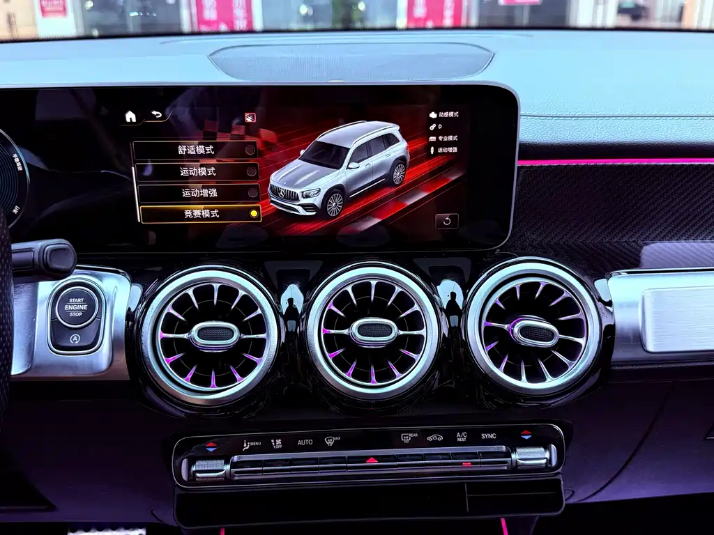Mercedes-Benz GLB AMG 2021 — фото 13