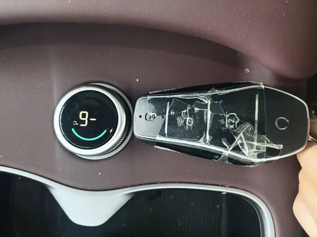 BYD Seal 07 DM-i 2025 — фото 9