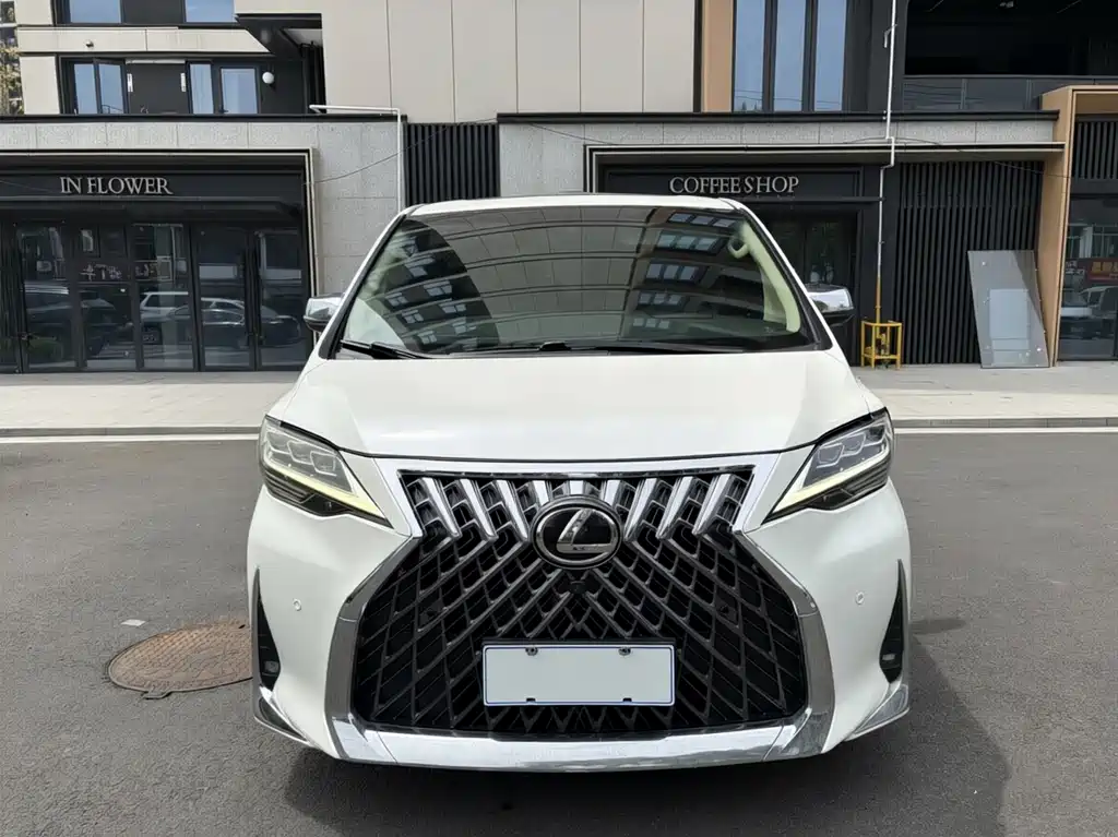 Toyota Alphard 2018 — фото 2
