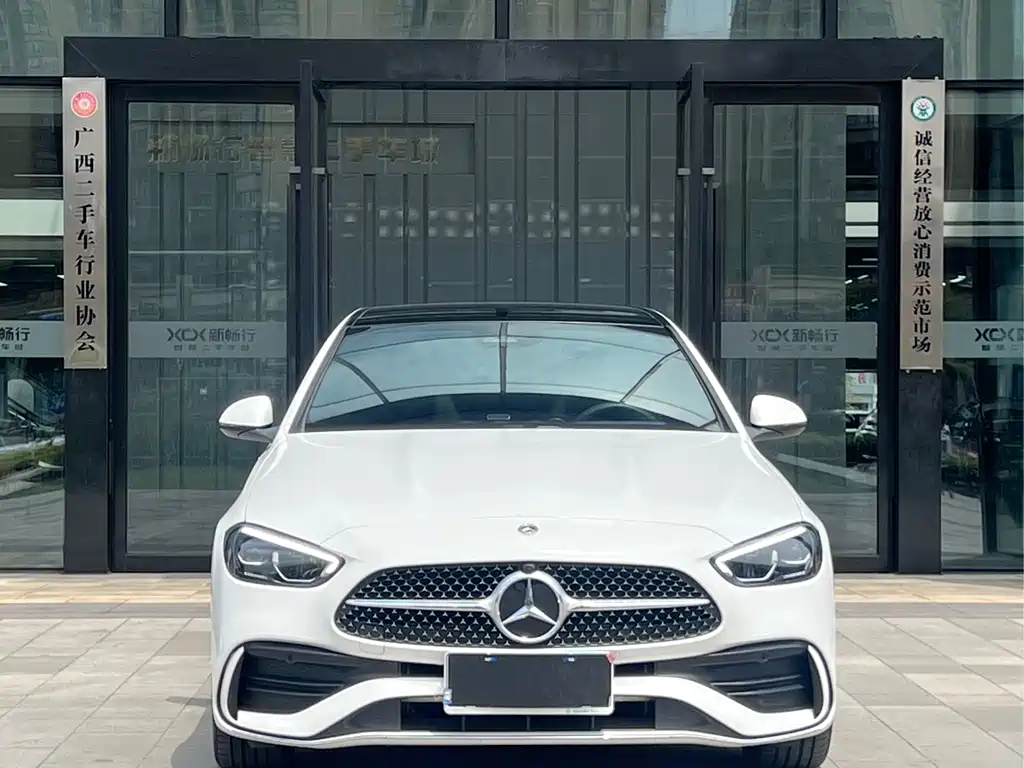 Mercedes-Benz C-Class 2023 — фото 2