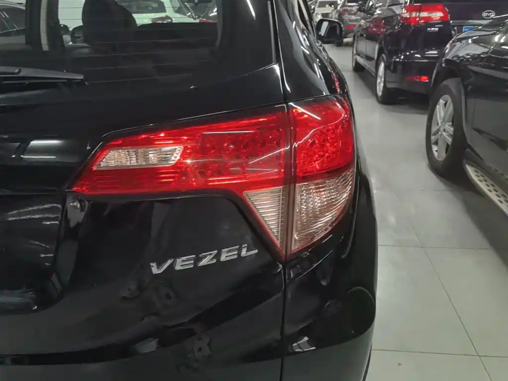 Honda Vezel 2016 — фото 8