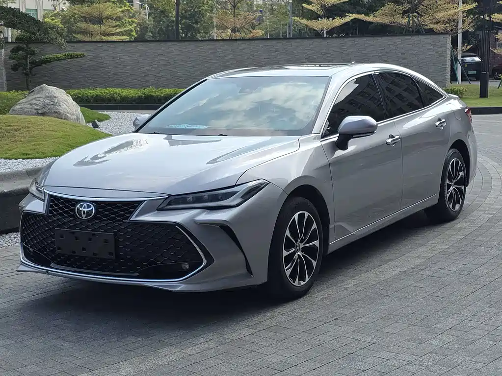 Toyota Avalon 2023 — фото 1
