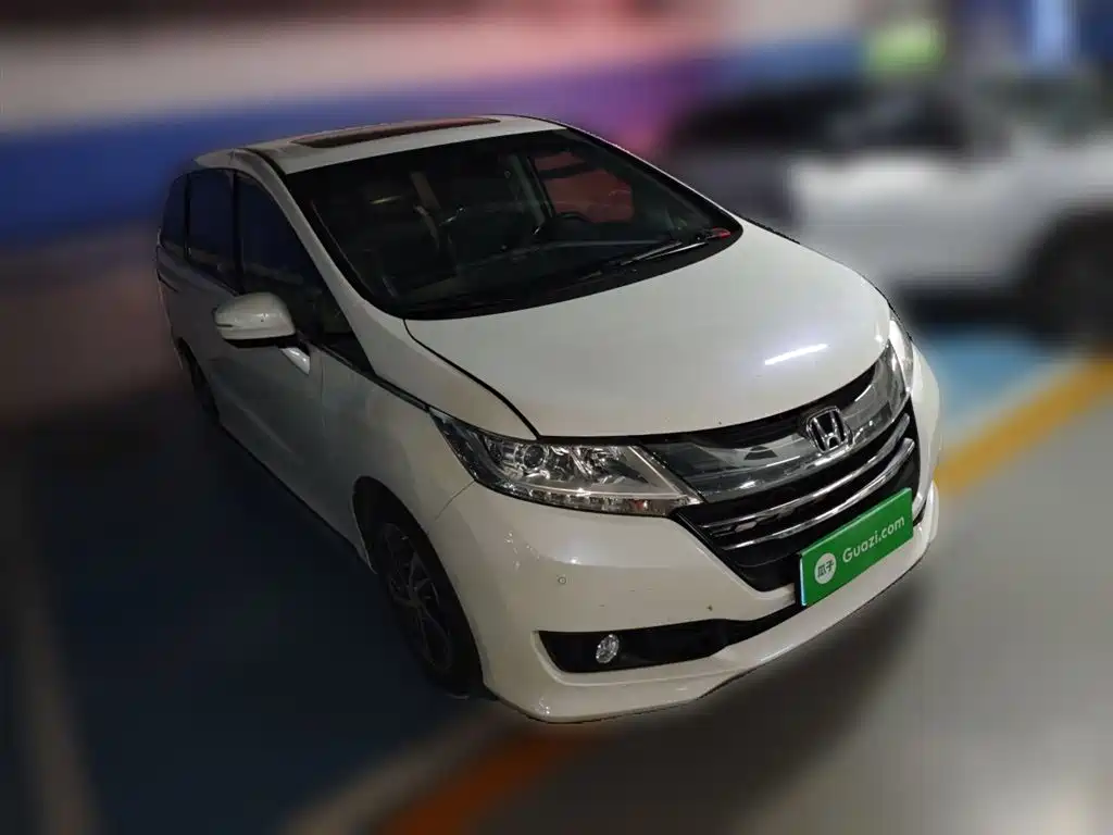 Honda Odyssey 2016 — фото 26