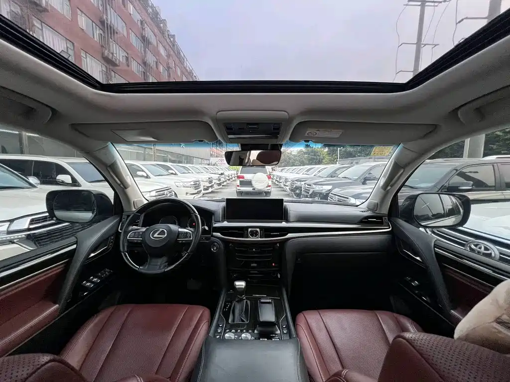 Lexus LX 2019