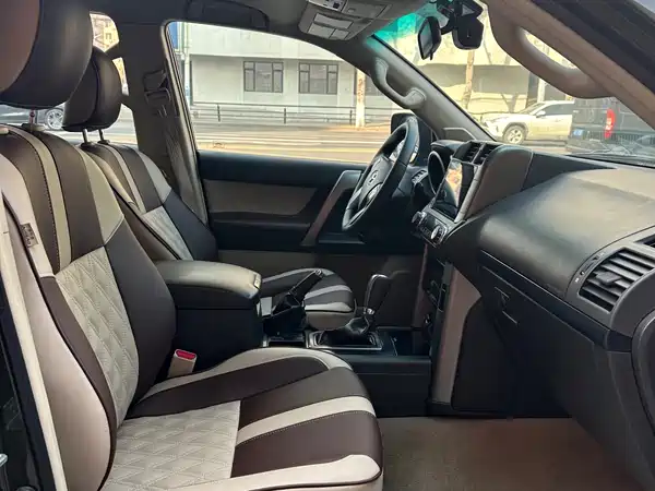 Toyota Prado 2010