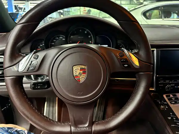 Porsche Panamera 2016