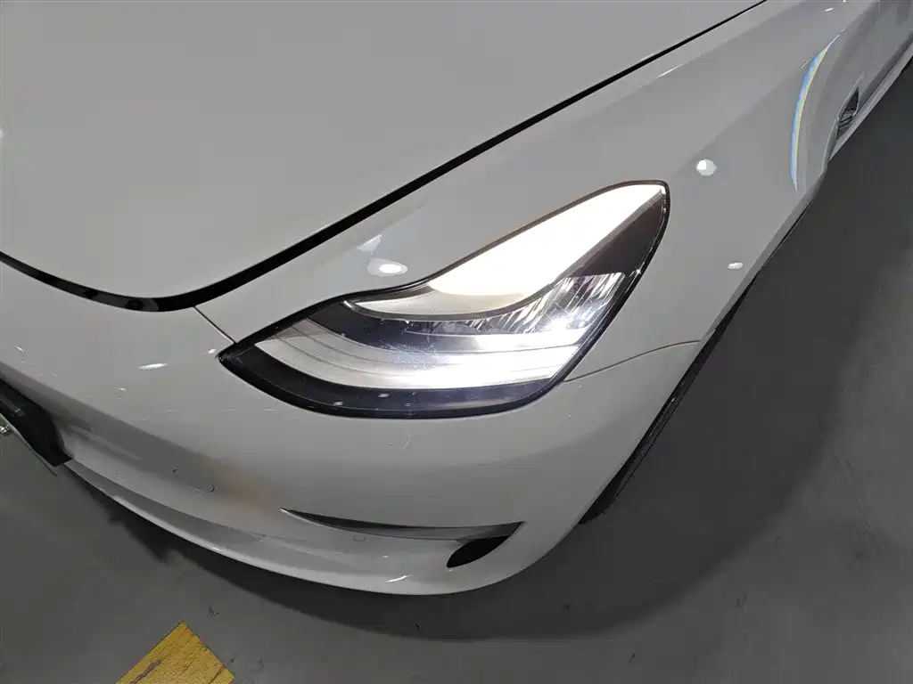 Tesla Model 3 2020 — фото 15