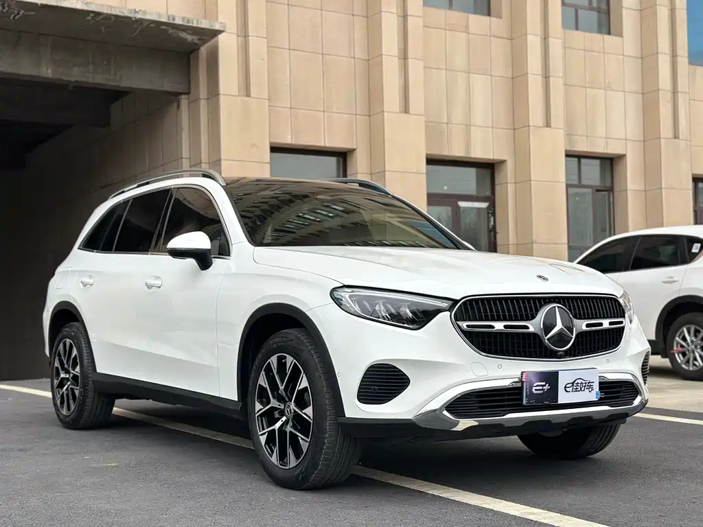 Mercedes-Benz GLC 2023 — фото 3