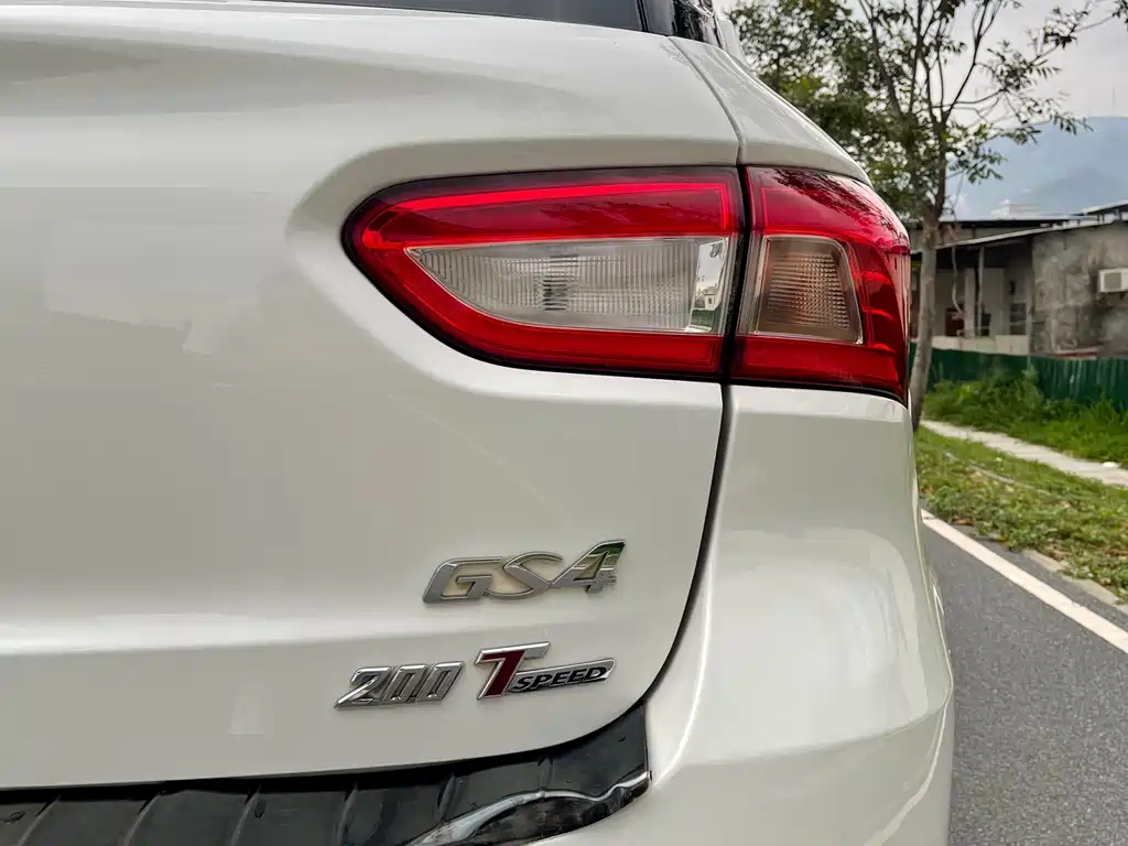 GAC Trumpchi GS4 2017 — фото 19