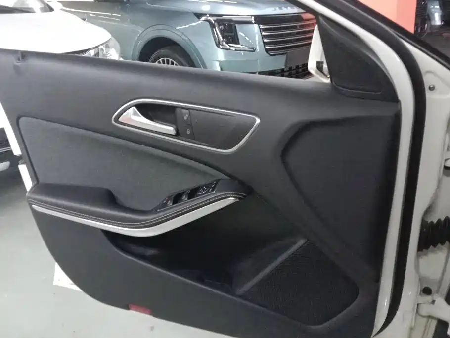 Mercedes-Benz A-Class 2017