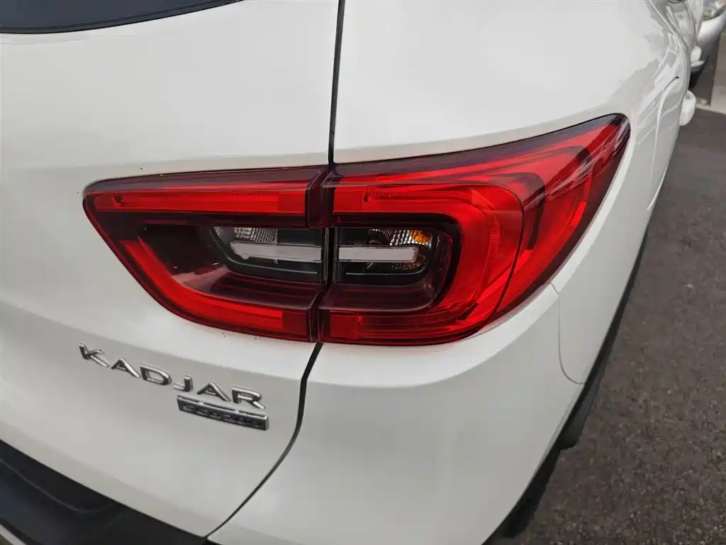 Renault Kadjar 2017 — фото 24