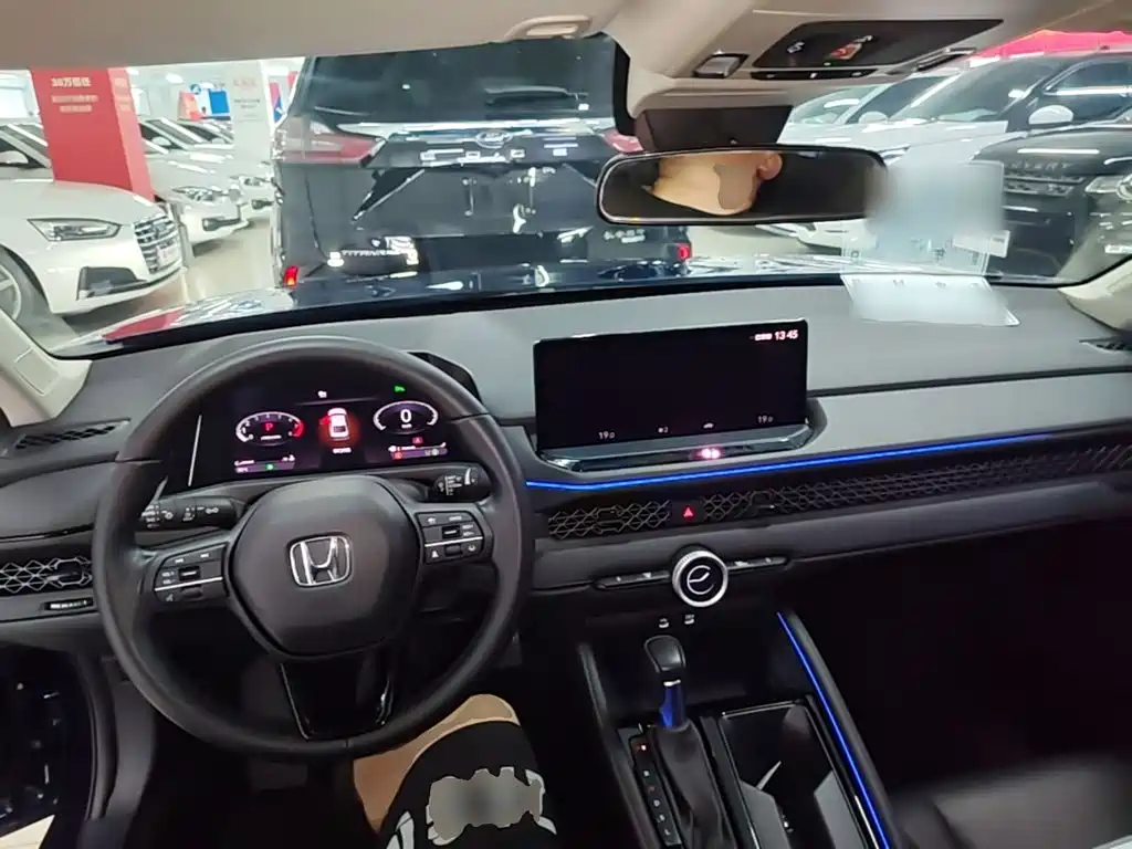 Honda Accord 2024 — фото 10