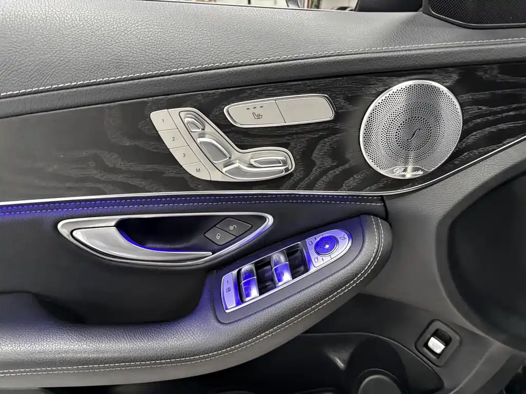 Mercedes-Benz C-Class 2020 — фото 12