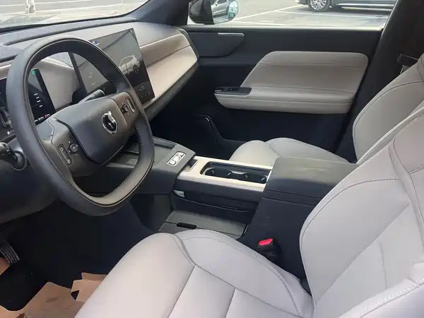 Volvo XC70 Plug-In Hybrid 2026