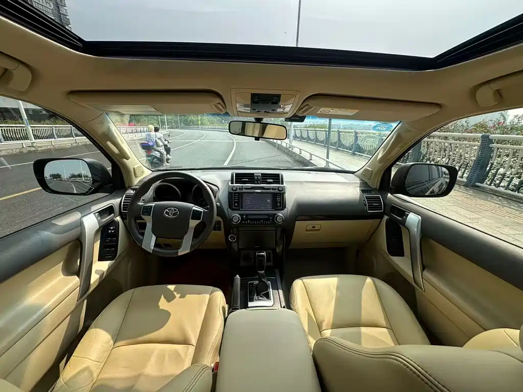 Toyota Prado 2017 — фото 16