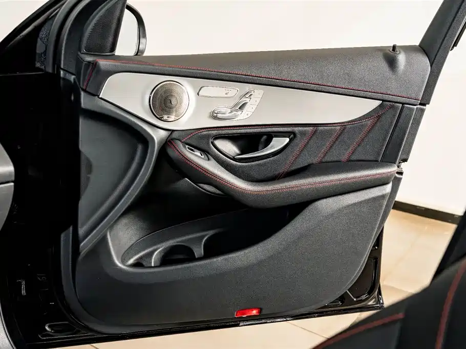 Mercedes-Benz GLC AMG 2019 — фото 17