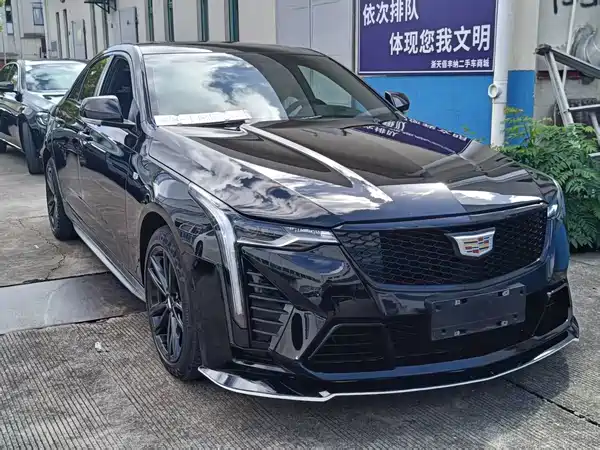 Cadillac CT4 2024