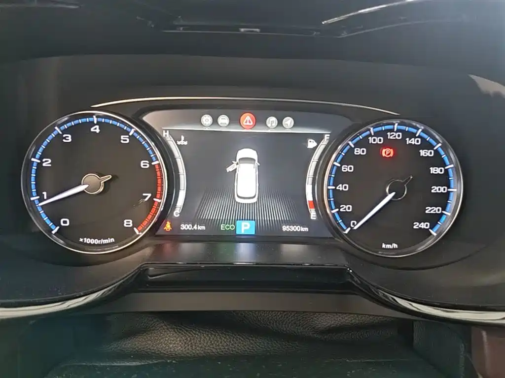 GAC Motor Trumpchi GS8 2018 — фото 12
