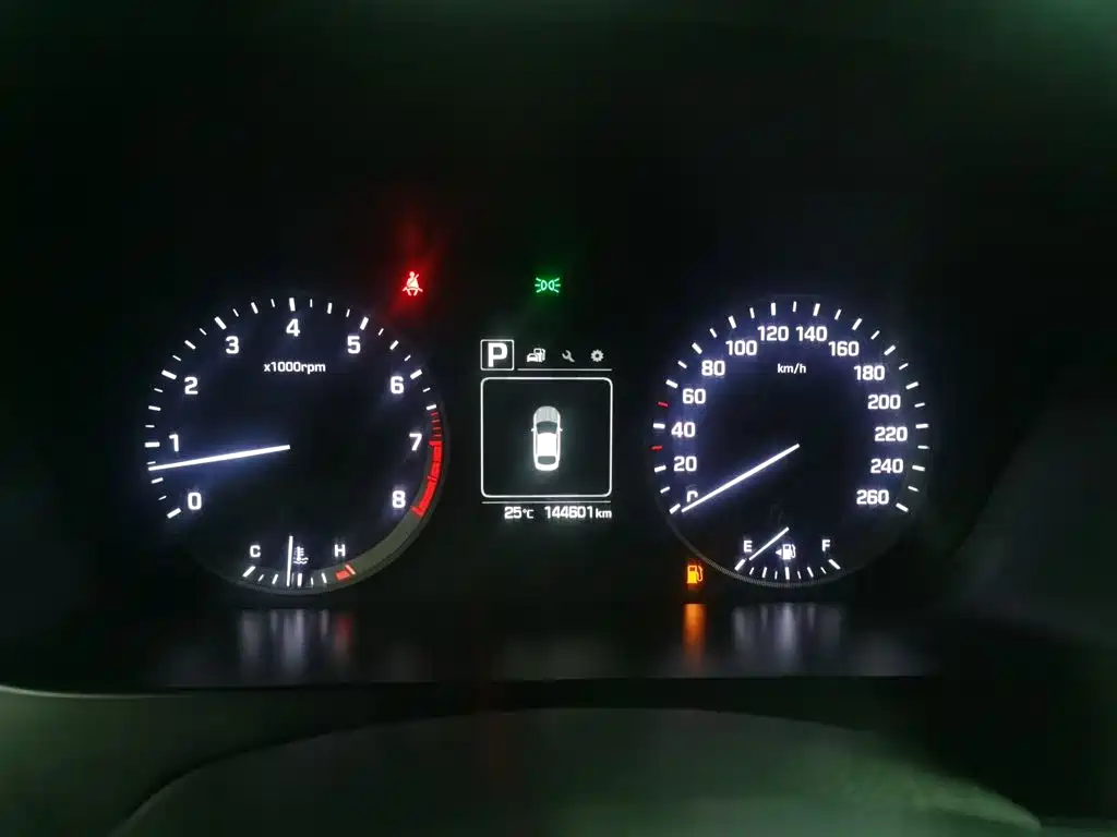 Hyundai Sonata 2015 — фото 12
