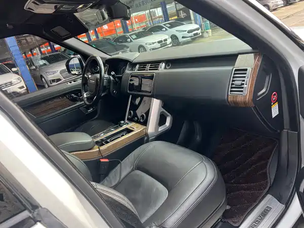 Land Rover Range Rover 2018