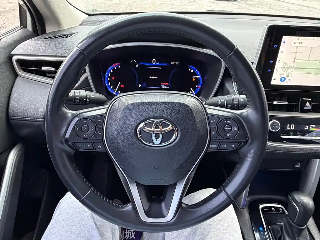 Toyota Corolla Cross 2022 — фото 20
