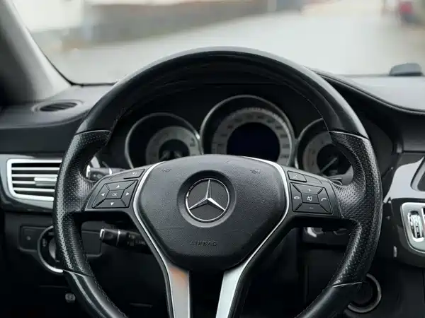 Mercedes-Benz CLS 2013